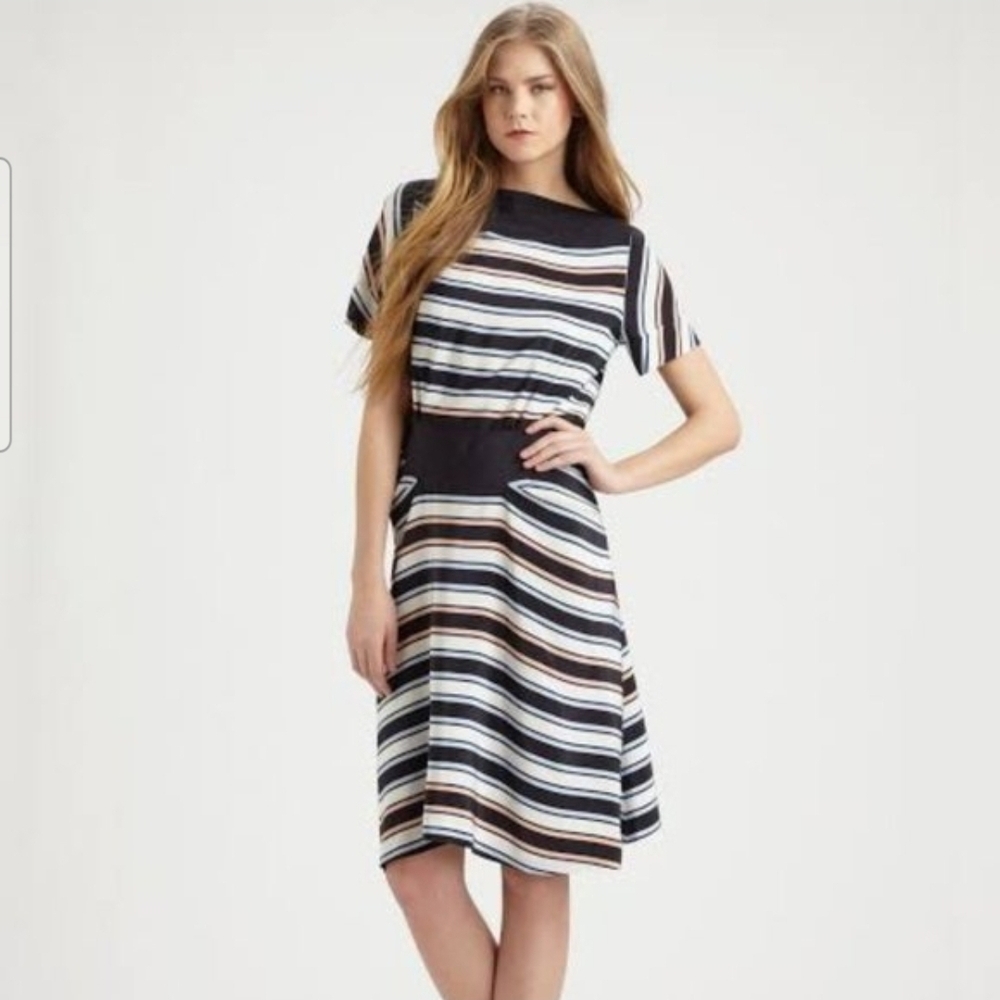 MARC JACOBS 100% SILK dress Size 6